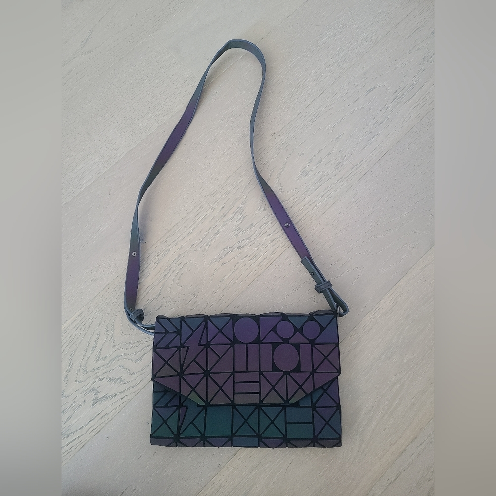 Iridescent Geometric Purse